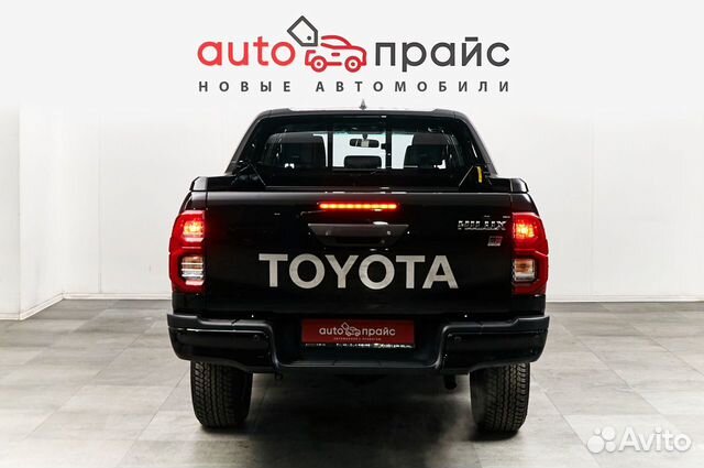 Toyota Hilux 4.0 AT, 2022, 1 км