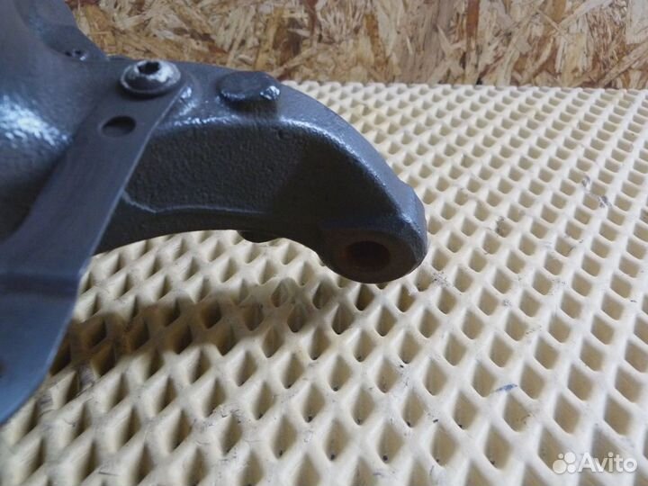 Кулак поворотный передний левый Renault Captur 2013-2019 (400146736R)