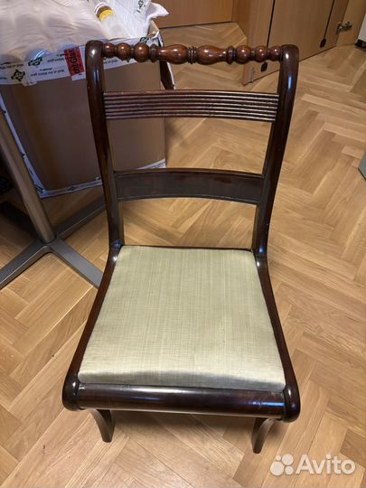 Старинный стул