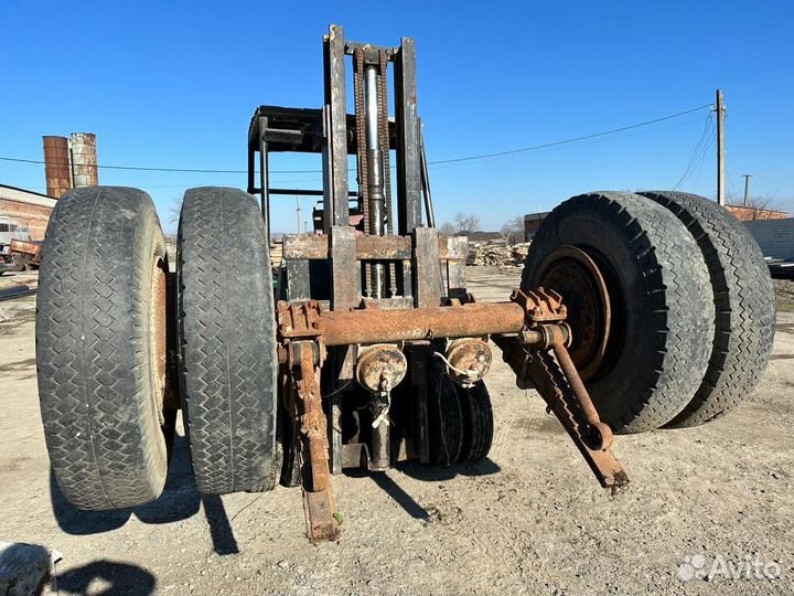 Вышка металлическая и ось прицепа камаз