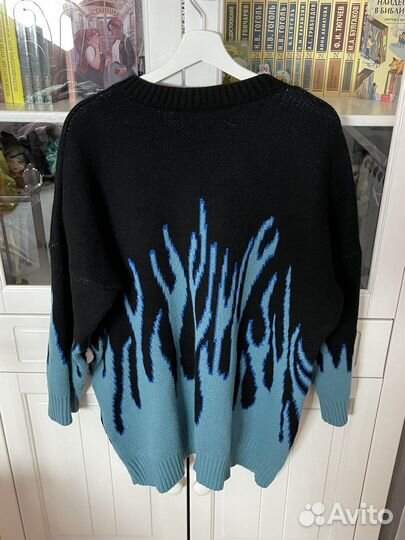 Вязанный свитер