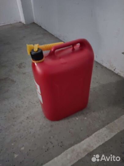 Канистра пластиковая