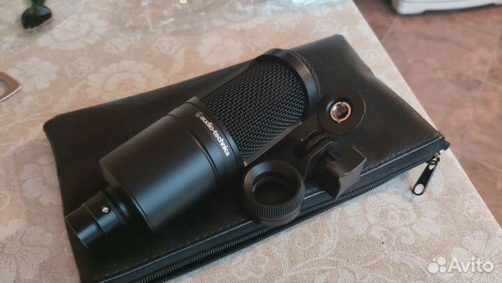 Roland Rubix 22 + Audio-technica AT2020 XLR