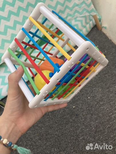 Сортер для малышей Куб с погремушками