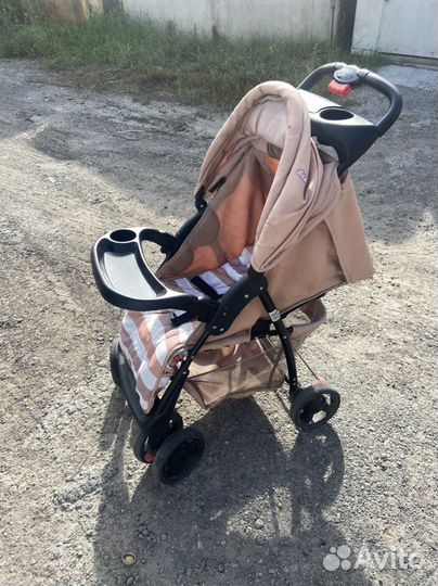 Прогулочная коляска б/у