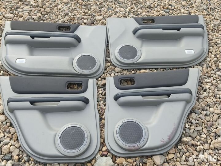 Дверные карты Nissan X-trail