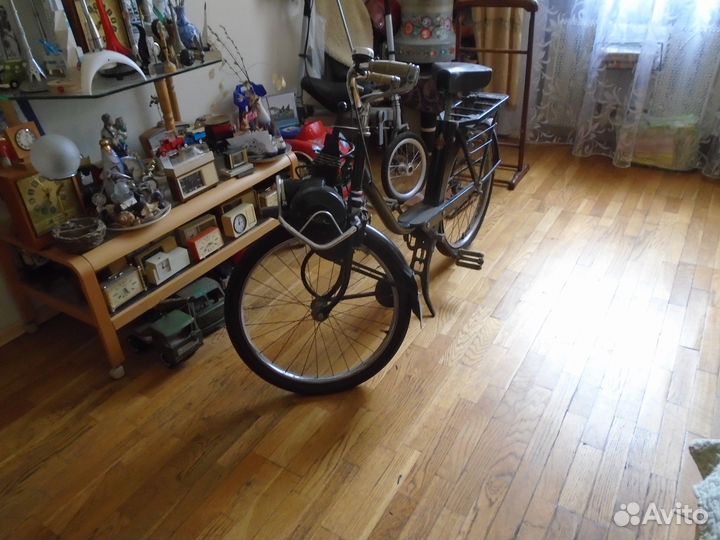 Велосолекс - мотовелосипед. Велопресто