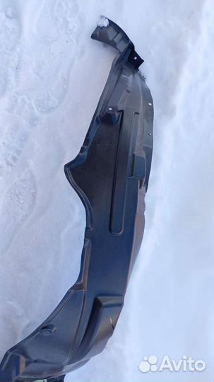 Подкрыльник тойота