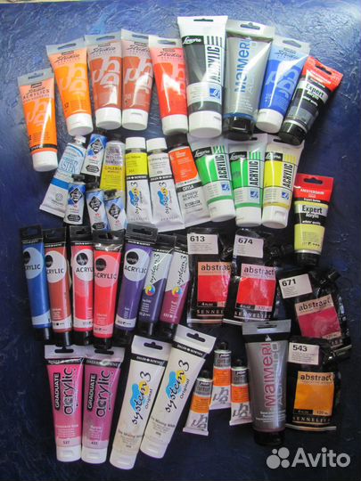 Акриловые краски акрил художественный.Много
