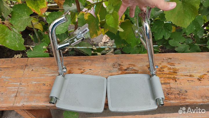 Подставка для ног инвалидной коляски. Пеленки