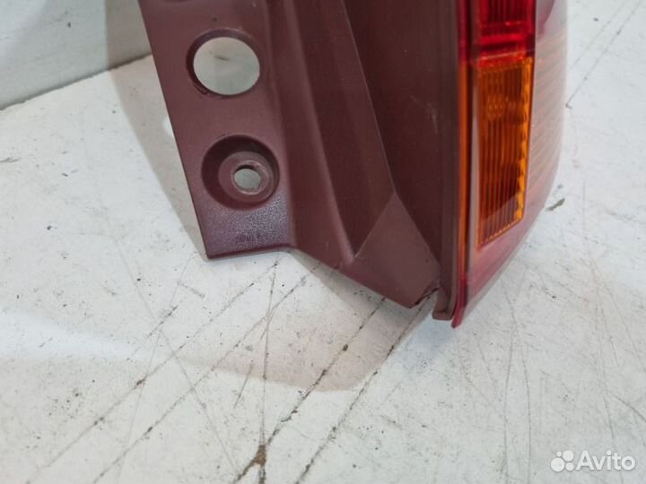 Фонарь задний правый Toyota Rav4 40 2013-2016