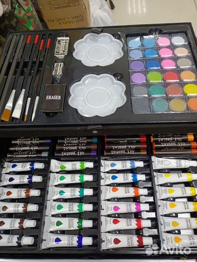 Набор для рисования и творчества в чемодане