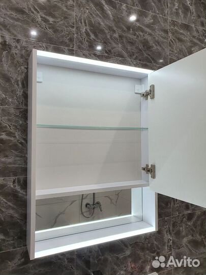 Зеркальный шкаф в ванную с подсветкой