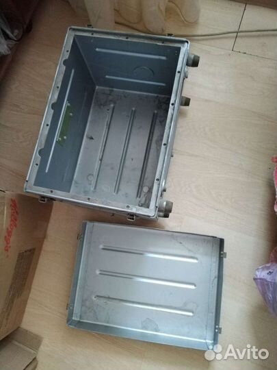 Ящик металл с крышкой 42*32*30 (поход)