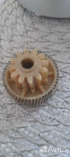 Электро мякорубка Polaris pмg 1840