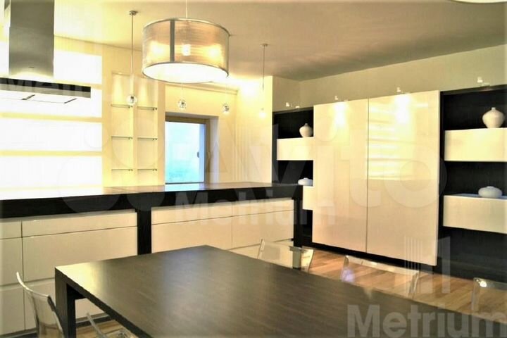 7-к. квартира, 260 м², 37/38 эт.