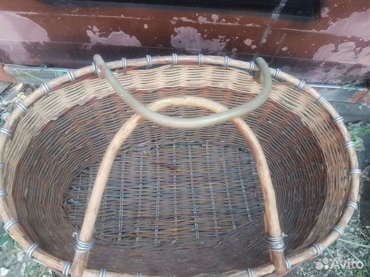 Корзина плетеная
