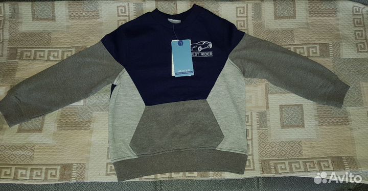 Толстовка новая глория. 104р
