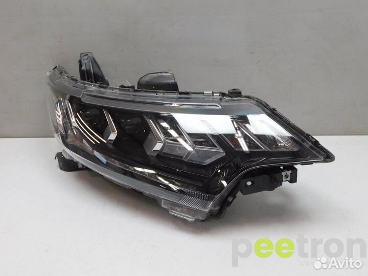 Б/У Б/У Фара правая б/у 8301D332 mitsubishi