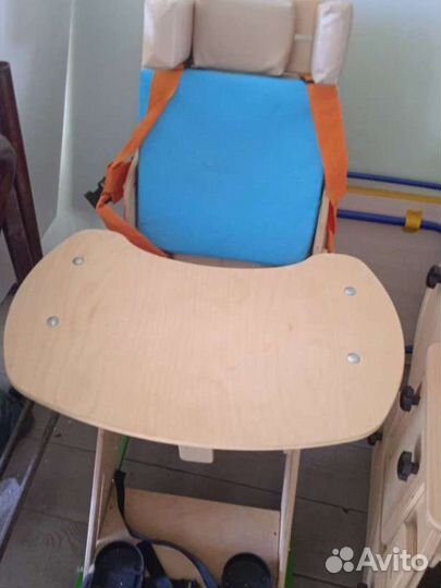 Детское кресло
