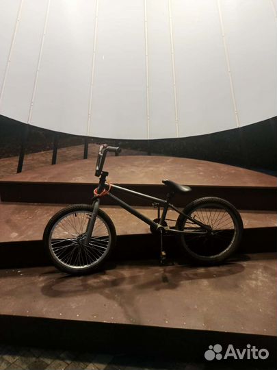 Трюковой велосипед bmx