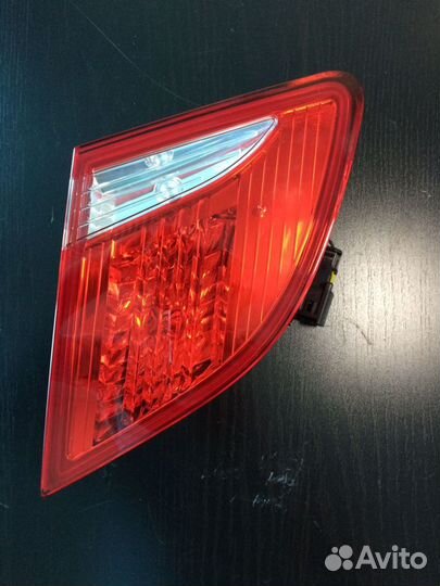 Фонарь задний правый багажник peugeot 408