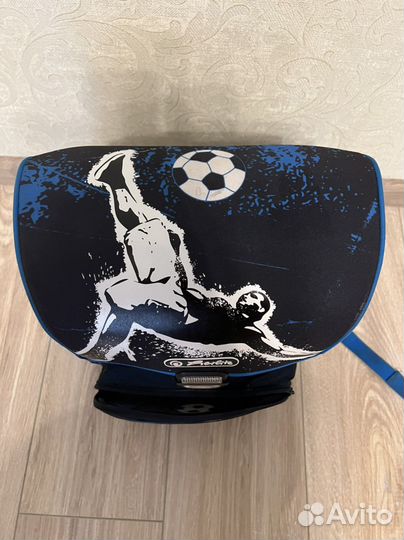 Рюкзак школьный