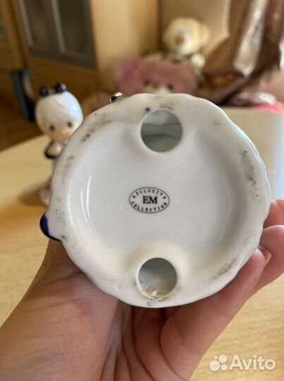 Статуэтки EM