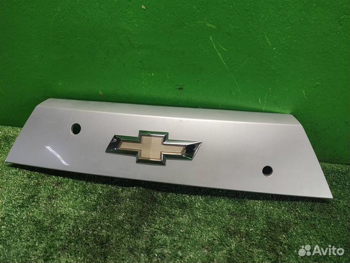 Накладка крышки багажника Chevrolet Spark (M300)