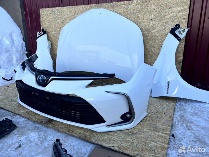 Передняя часть морда ноускат Toyota Corolla E210