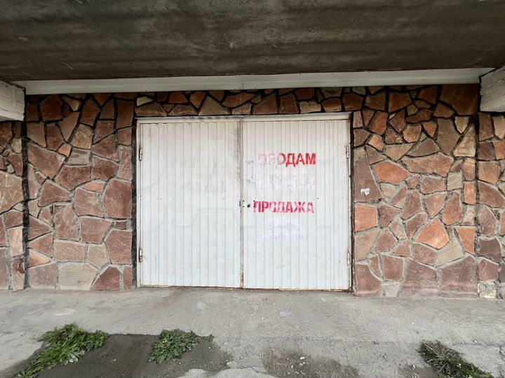 Гараж, > 30 м²