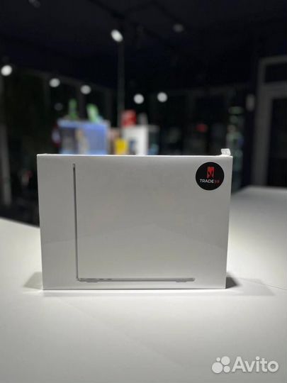 Apple MacBook Air 2022 (Apple M2, RAM 8 гб, SSD 25