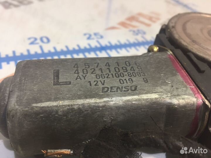 Моторчик стеклоподъемника задний левый Лев