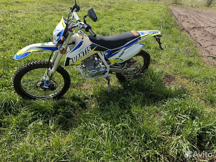 Продаю Пит байк avantis fx basic fx lux