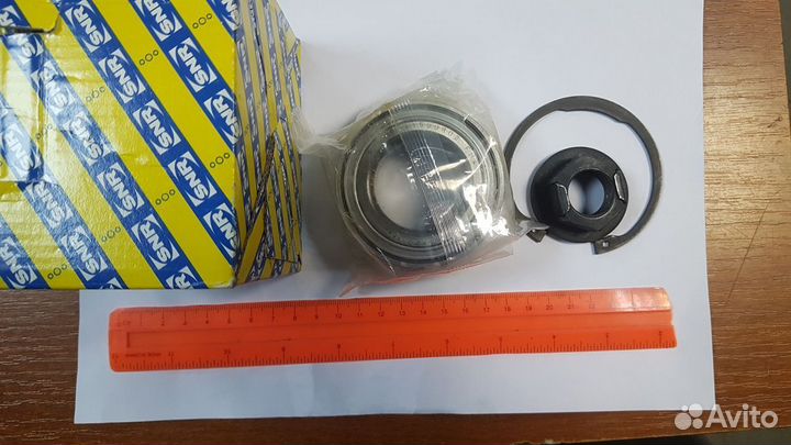 Подшипник ступицы передний Ford Focus fiesta V