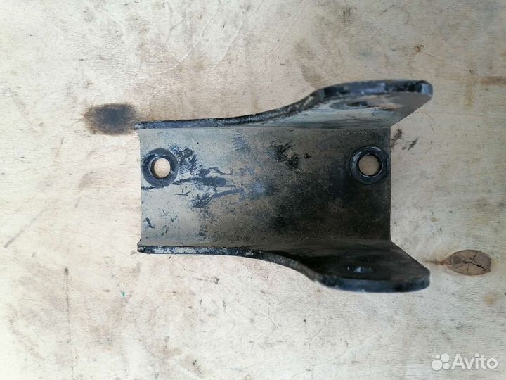 Кронштейн Chery Tiggo t111001611ba