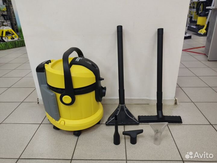 Моющий пылесос (Химчистка) Karcher SE 4002
