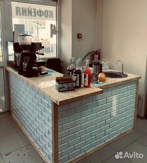 Стойка для кофейни на вынос