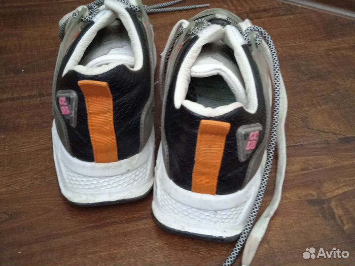 Кроссовки для девочки р.35