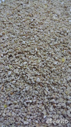 Комбикорм для бройлеров и несушек Богданович