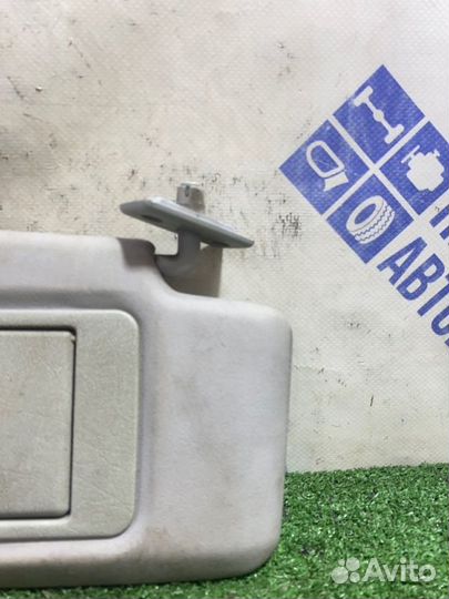 Козырек солнцезащитный правый Mercedes-Benz Clk