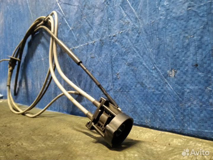 Трос капота Renault Duster F4R 2.0 135 Л.С. 2016