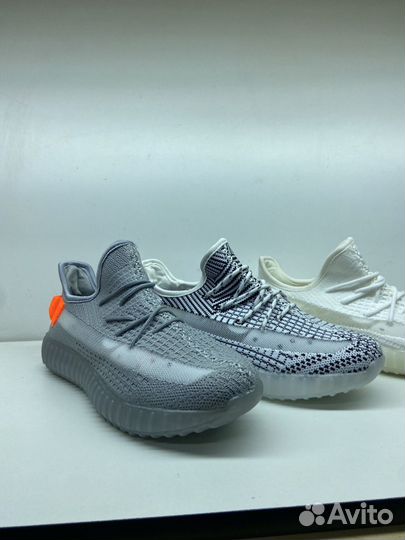 Женские кроссовки adidas yeezy boost