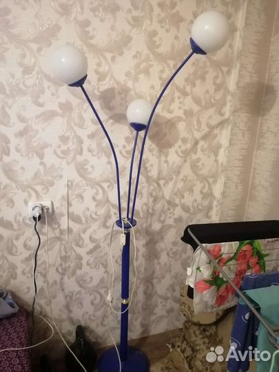 Светильник напольный