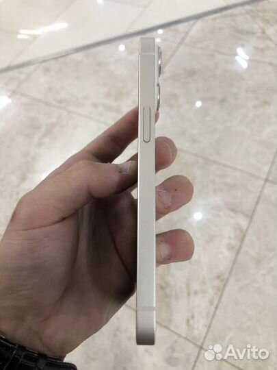 iPhone 14