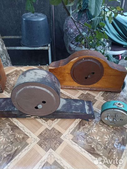 Часы механические настольные