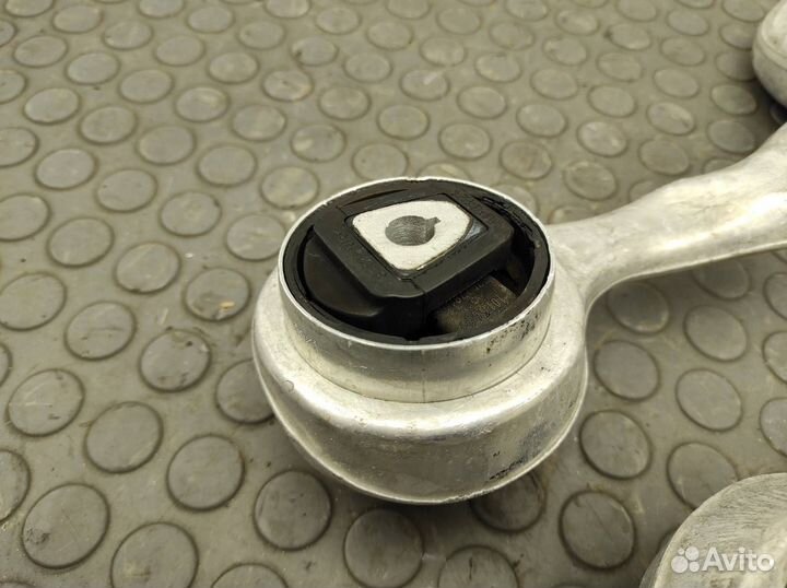 Рычаги передние Bmw 130I E87 LCI N52B30A 3.0 2009