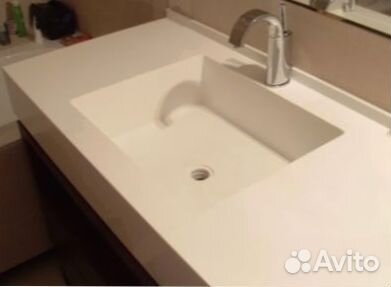 Столешница для ванной и кухни из искуственного кам