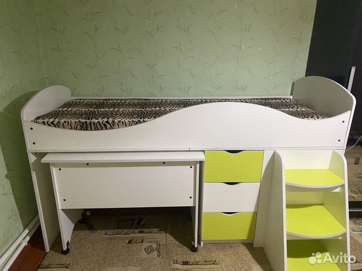 Кровать чердак