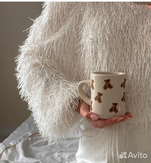 Свитер белый